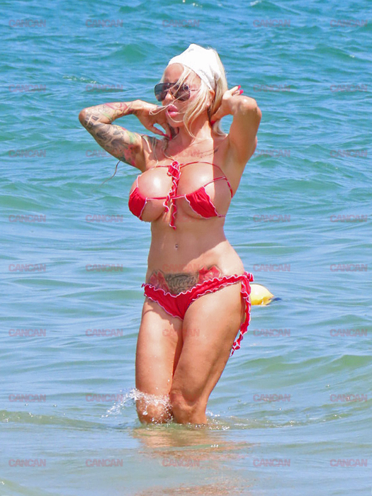 Valentina Dunca stârnește panică printre turiști la Mamaia