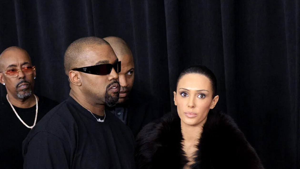 Ce i-a spus Kanye West Biancăi Censori, înainte să pozeze în ținuta indecentă la Grammy 2025. Un cititor pe buze a dezvăluit TOT!