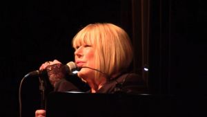 Actrița Marianne Faithfull, depistată pozitiv cu noul coronavirus! Anunțul trist făcut de managerul ei: “Este tradată într-un spital din Londra”