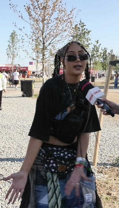Tinutele de la Beach, Please au luat ochii tuturor