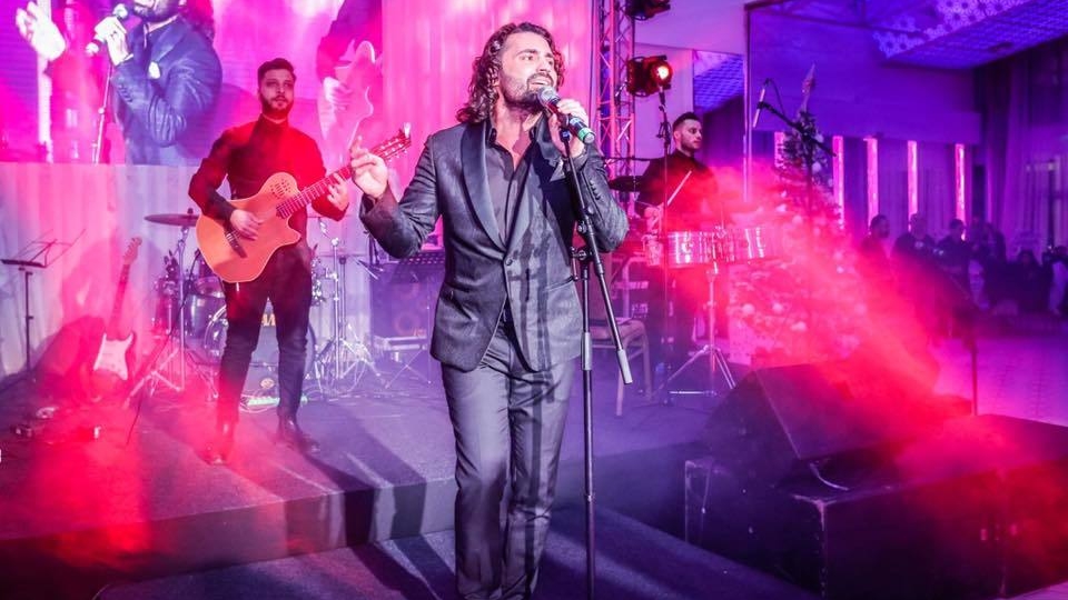 Cum arată Rebeka, sora ”secretă” a lui Pepe! Tânăra îi calcă pe urme artistului