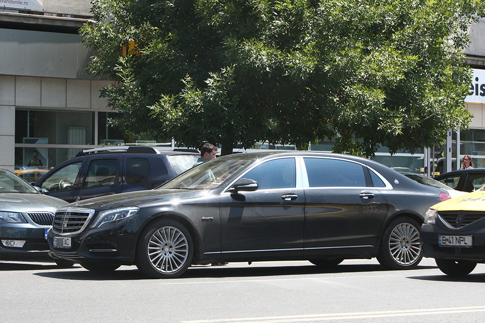 Luţu ajunge cu cireşele la Maybach