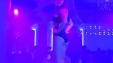 Video Ploiestiul si-a tras club de fitze - Sky Club