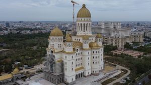 Până când se poate vizita altarul Catedralei Mântuirii Neamului, de fapt. Accesul a fost extins