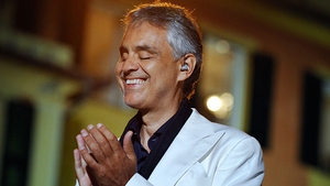 Tenorul italian Andrea Bocelli s-a casatorit! Cum arata sotia sa, Veronica Berti