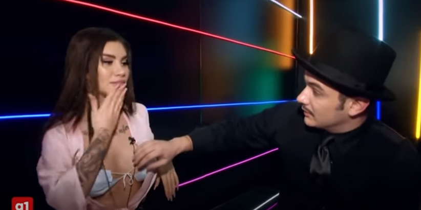 Ce nu s-a văzut la Tv. Vlad Drăgulin a atins-o în zonele intime pe Bia Khalifa, la iUmor VIDEO