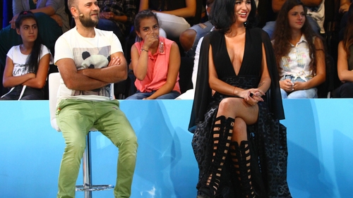 S-a întâmplat într-o emisiune TV! Lui COSMIN SELEŞI i s-a făcut rău după ce-a făcut o acrobaţie în aer. A urcat în avion şi...