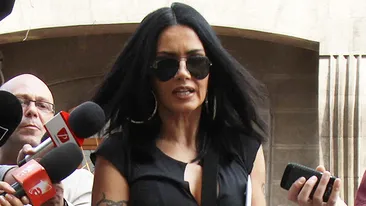 Nici la plaja nu se iese asa din casa! Cum a putut sa se prezinte Oana Zavoranu la DNA! A venit cu semne ciudate pe burta