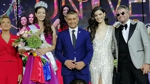 Ea este câștigătoarea Miss Univers România 2021! Carmina Olimpia Cotfas va reprezenta țara în finala mondială din Israel