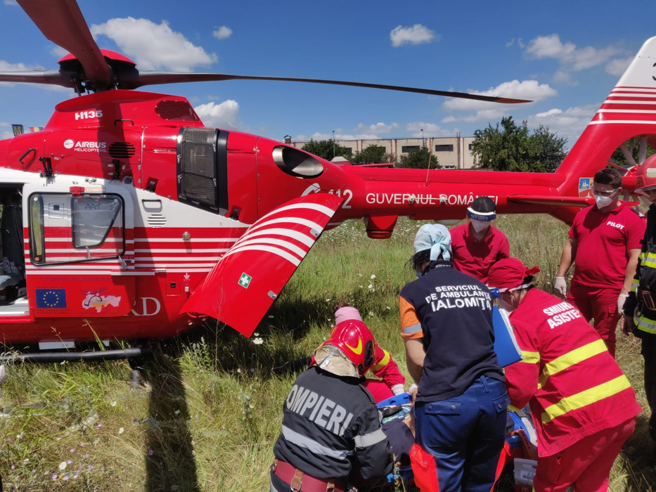 Accident grav în Ialomița. Un șofer a murit, iar alte două victime sunt în stare critică