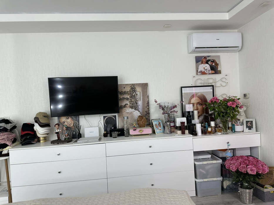 Cum arată apartamentul Iulianei Beregoi din Orhei pe care părinții ei l-au scos la vânzare. Are 2 camere și 55 de metri pătrați
