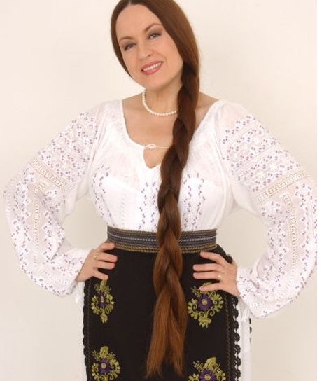 Maria Dragomiroiu este nemulţumită de aspectul ei! S-a hotărât să-şi facă operaţii estetice: „Odată cu vârsta….”