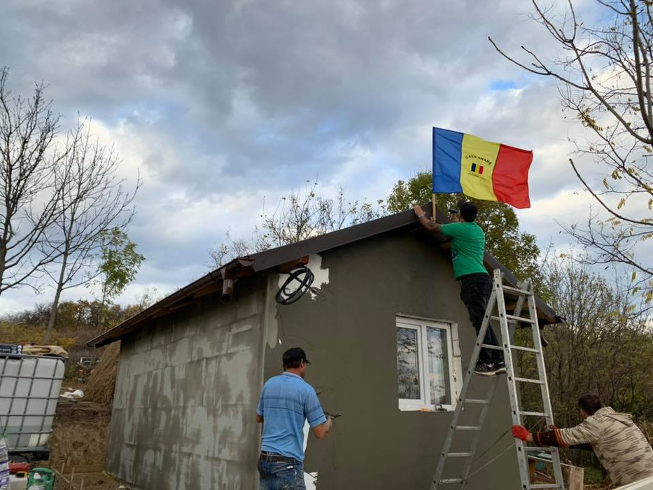 Povestea tulburătoare a lui ‘nea Gheorghe. Are picioarele amputate, iar soția lui e surdă. Ce i s-a întâmplat după ani de sărăcie cumplită. În doar 12 zile, viața lui s-a schimbat radical