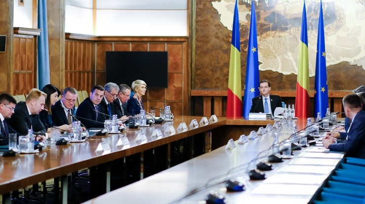 Se va prelungi sau nu starea de alertă în România? Guvernul intră în ședință marți