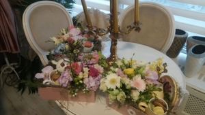 De 1 Martie, unii nu s-au uitat la bani. În Craiova, bărbaţii au scos din buzunar şi 500 de lei pentru un buchet de flori