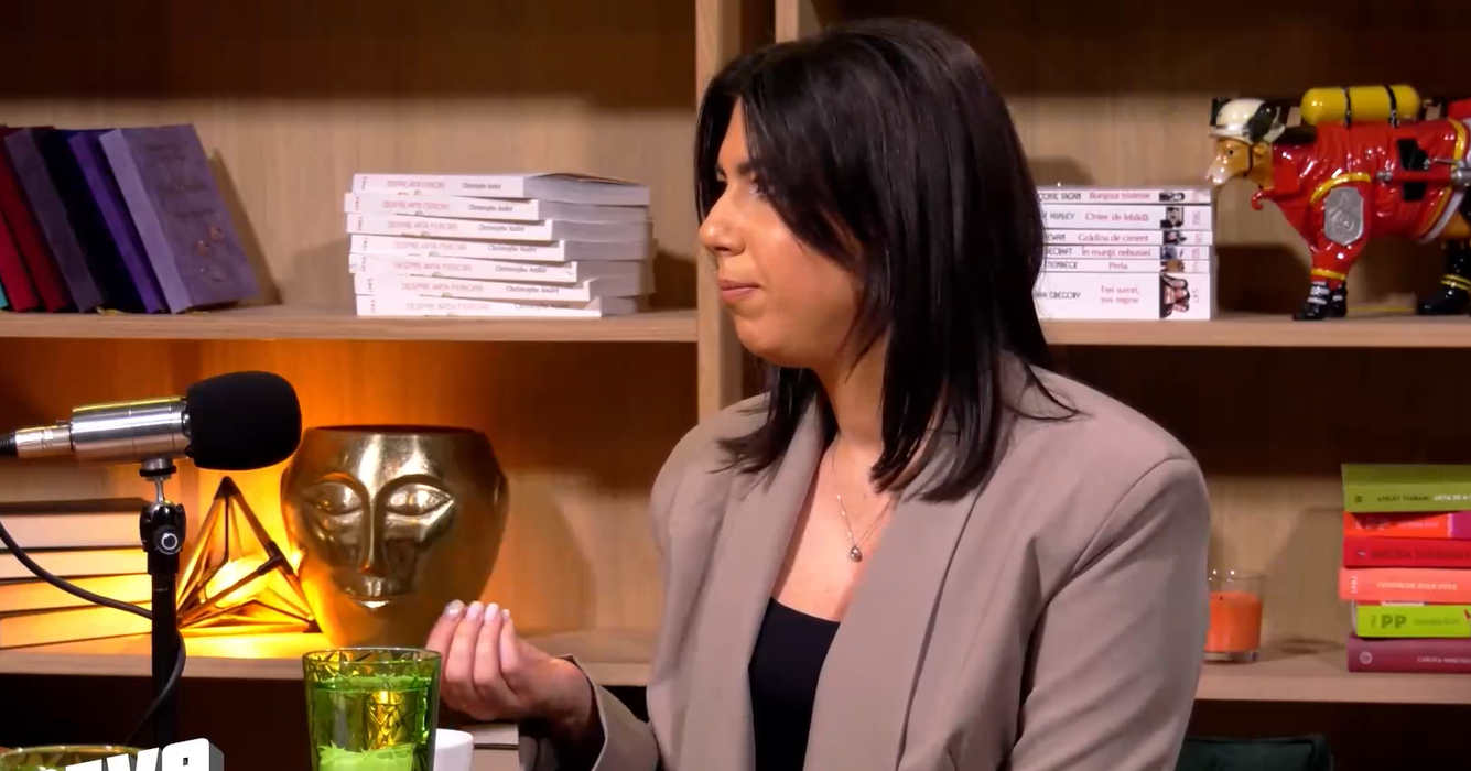 Cristina Maria Banu, la podcastul „Altceva cu Adrian Artene” / Foto: Captură Video