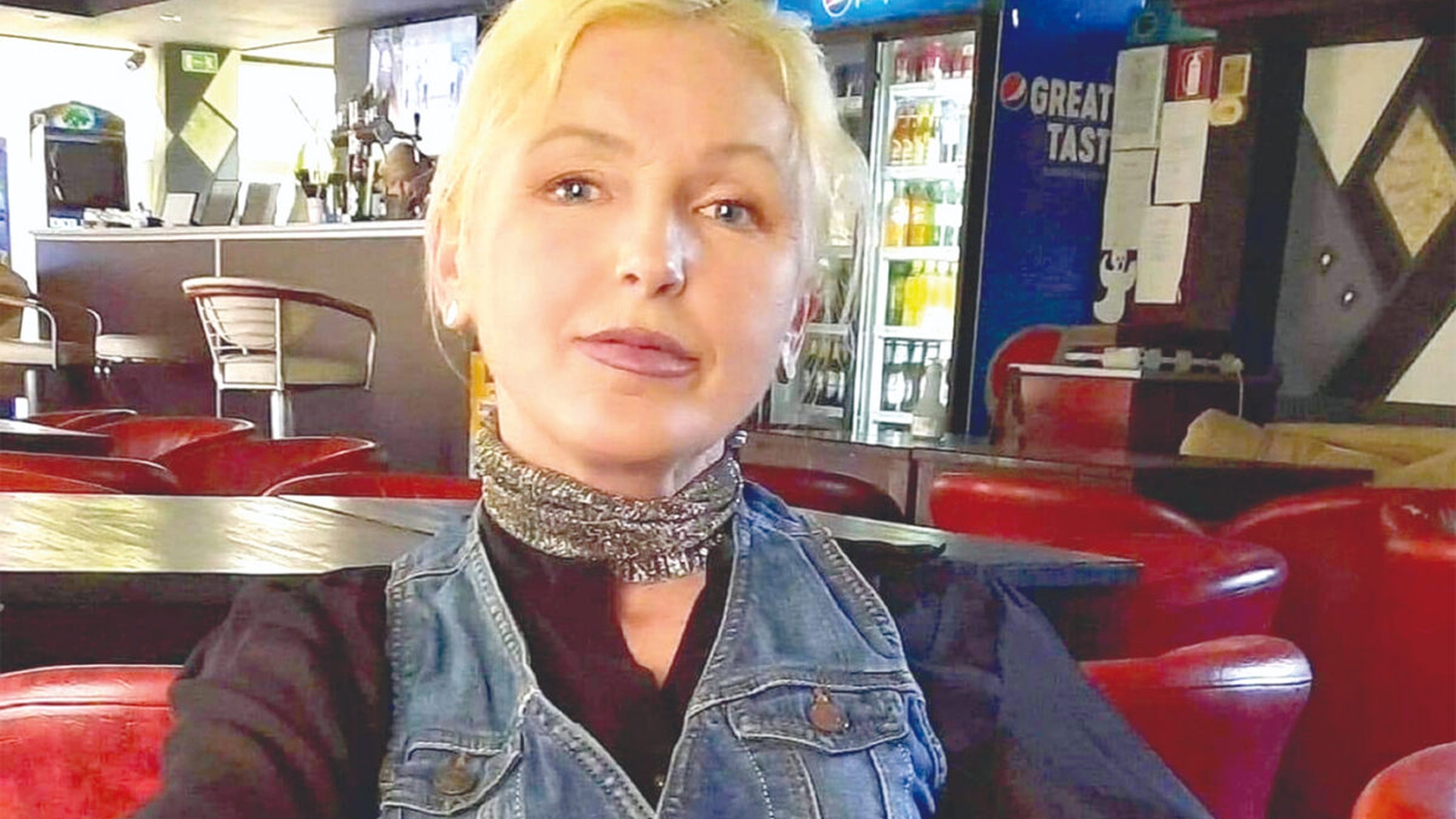 Povestea ireală a poștăriței Silvica din Văleni: "Viața mea a luat o întorsătură urâtă"