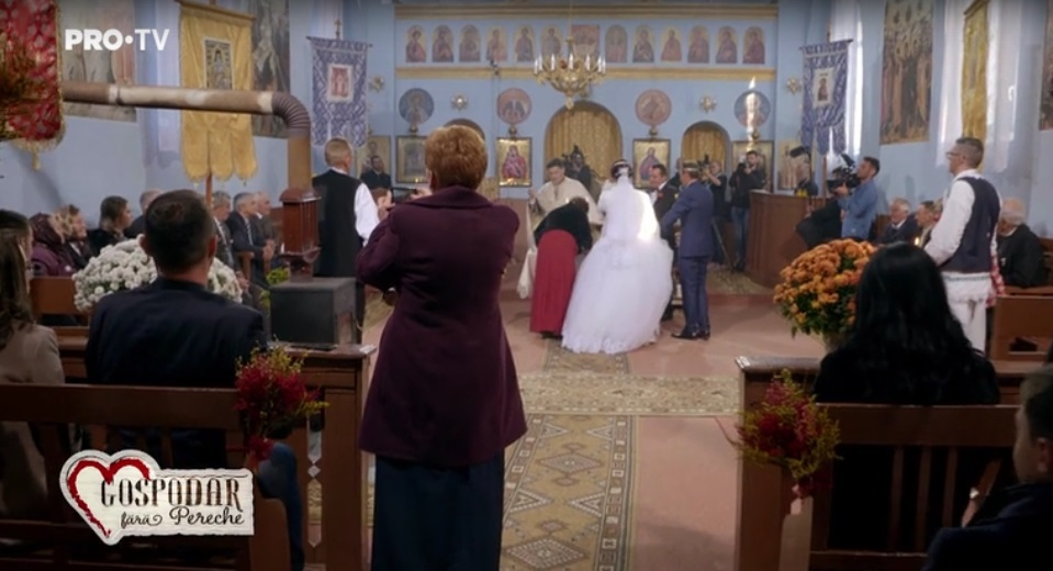 FOTO / Marcela şi Marin de la „Gospodar fără pereche”, momente emoţionante în timpul ceremoniei religioase: „Mi-am întors privirea şi am văzut că plângea”. Ce s-a întâmplat în biserică