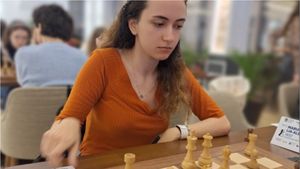 Cum arată cea mai bună șahistă din România. Miruna are doar 19 ani și este studentă în Iași