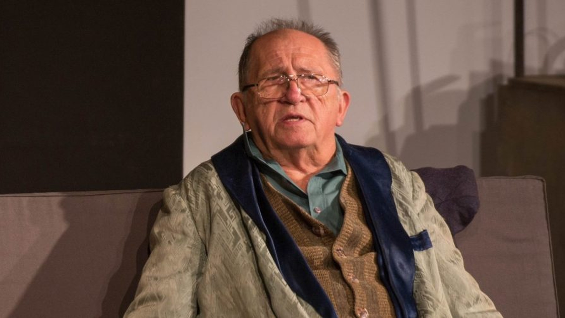 Virgil Ogășanu și-a aniversat 79 de ani! Cunoscutul actor a sărbătorit în cadru intim la Câmpina