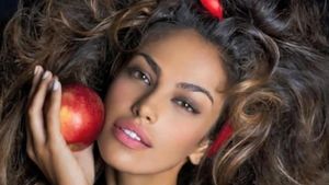 Mădălina Ghenea pune la punct gurile rele: "Nu sunt TIGANCĂ! Iubiti-mă, urâţi-mă, asta sunt eu!"