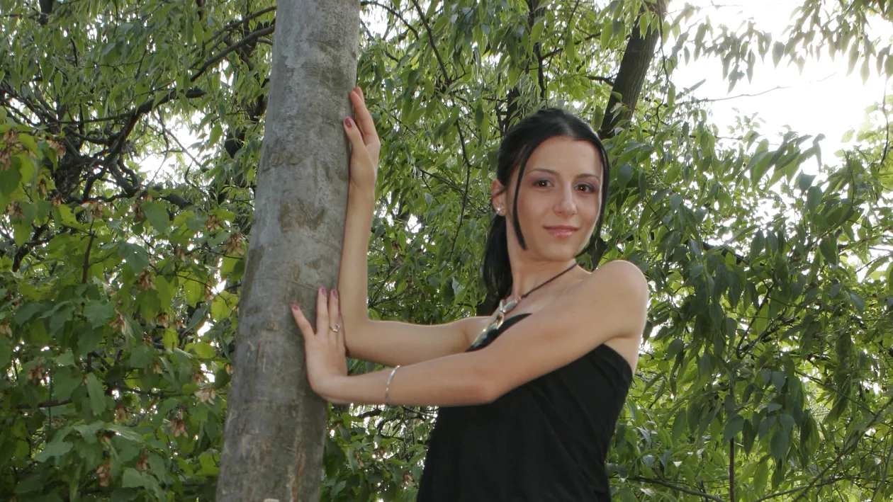 Betty Stroe, declaratie neasteptata la un an de cand parintele ei s-a spanzurat: Nu am purtat doliu dupa tata.