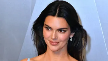 Trend periculos pe TikTok, promovat și de Kendall Jenner: Poate un medicament împotriva acneei să micșoreze nasul? Ce spun specialiștii