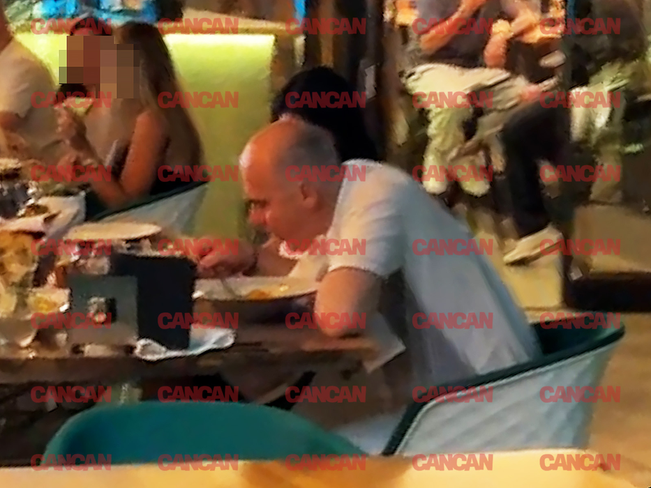 Imagini rare cu Rareș Bogdan și familia sa. Foto: CANCAN.RO