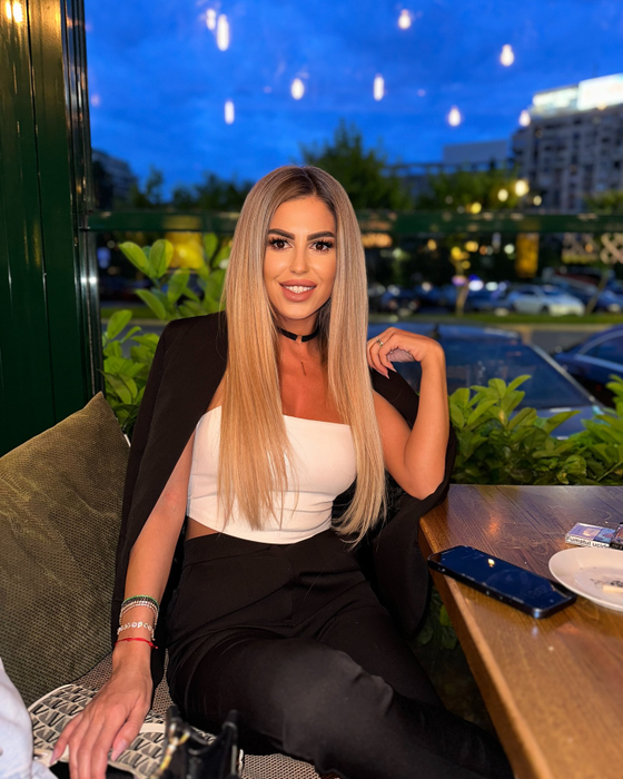 Prins la petrecere cu ispita, iubita a plecat, totuși, cu Claudiu în vacanță! Ce se întâmplă, însă, acolo? Simona a spus-o, fără ocolișuri. Telenovela de la Insula Iubirii continuă: ”Viețile noastre sunt acum…”