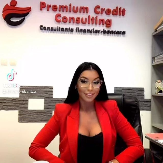 Roxana e o super-bunăciune printre brokeri