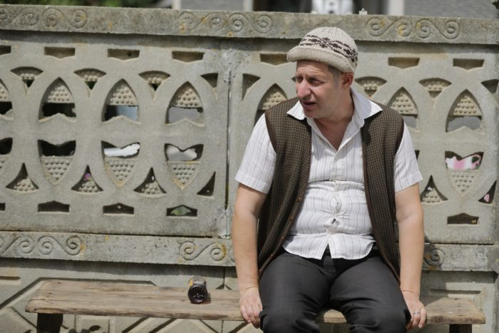 Ion Ionuț Ciocia – alias ”Brânzoi” – n-ar mai putea să lipsească din scenariul serialului, iar personajul său aduce, cum se mai spune, sarea și piperul