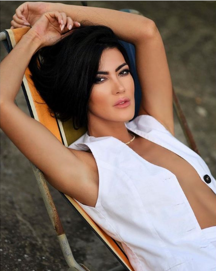 Andreea Ilie este una dintre cele mai frumoase mezzosoprane