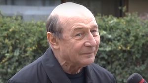Ce riscă Traian Băsescu, după ce a provocat un accident rutier și s-a prezentat, de bunăvoie, la Poliție