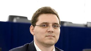 Europarlamentarul Victor Negrescu, atac la Guvernul Cîțu. „Să își asume responsabilitatea pentru eșec”