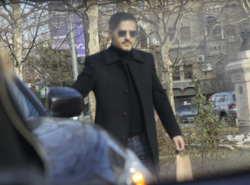 Liviu Vârciu, elegant ca întotdeauna când apare în public (SURSA FOTO: CANCAN.RO)