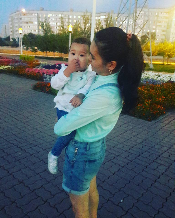 Știrista Aizat Abdisamat a murit sub ochii copilului, într-un accident teribil