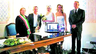 Parintii fetei, prea saraci pentru a ajunge in Cizma. Un roman a facut nunta cu o bielorusa pe Skype