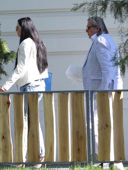 Brigitte şi Ilie Năstase, în bistroul „La Brasserie“
