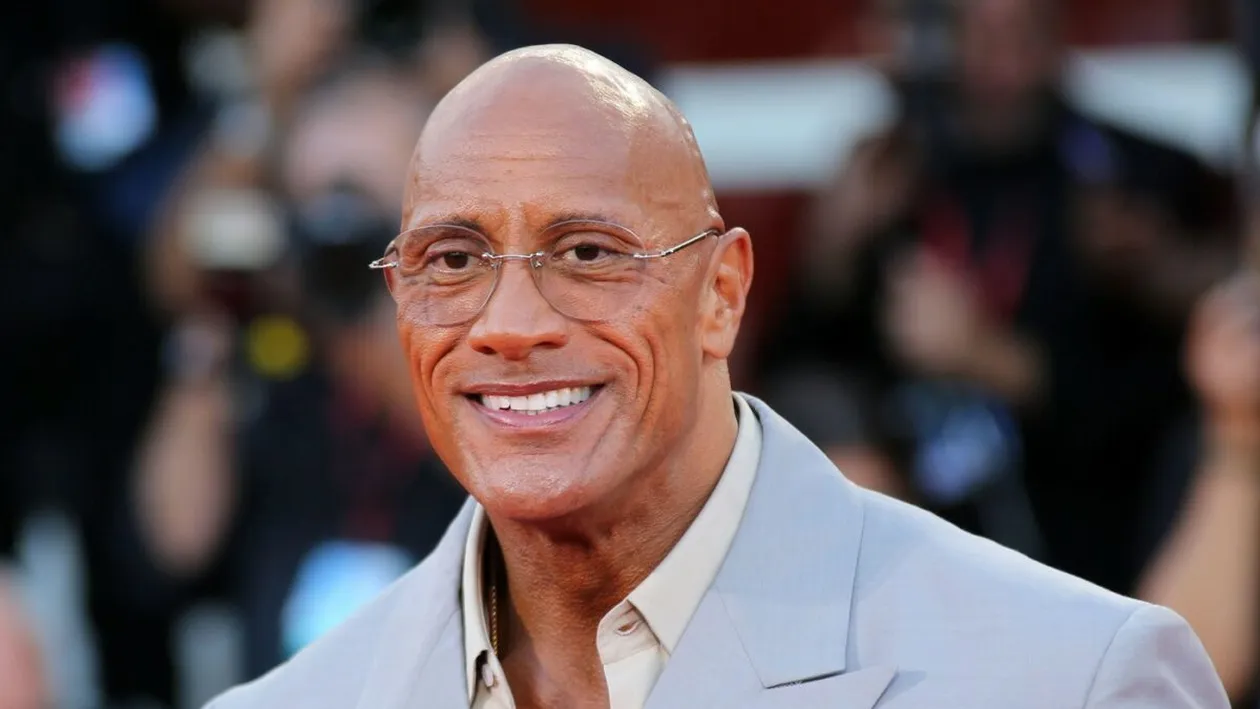 Dwayne 'The Rock' Johnson, oprit de poliție în trafic! Ce ilegalitate a comis vedeta de la Hollywood