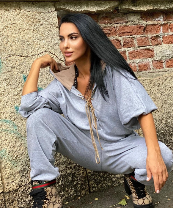 Lavinia Pîrva, schimbare neașteptată de look! Cum i-a surprins artista pe fani