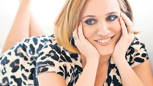 Andreea Esca dă din casă detalii picante! Află şi tu unde iese în Capitală, ce mănâncă şi ce nu-i lipseşte niciodată din poşetă!