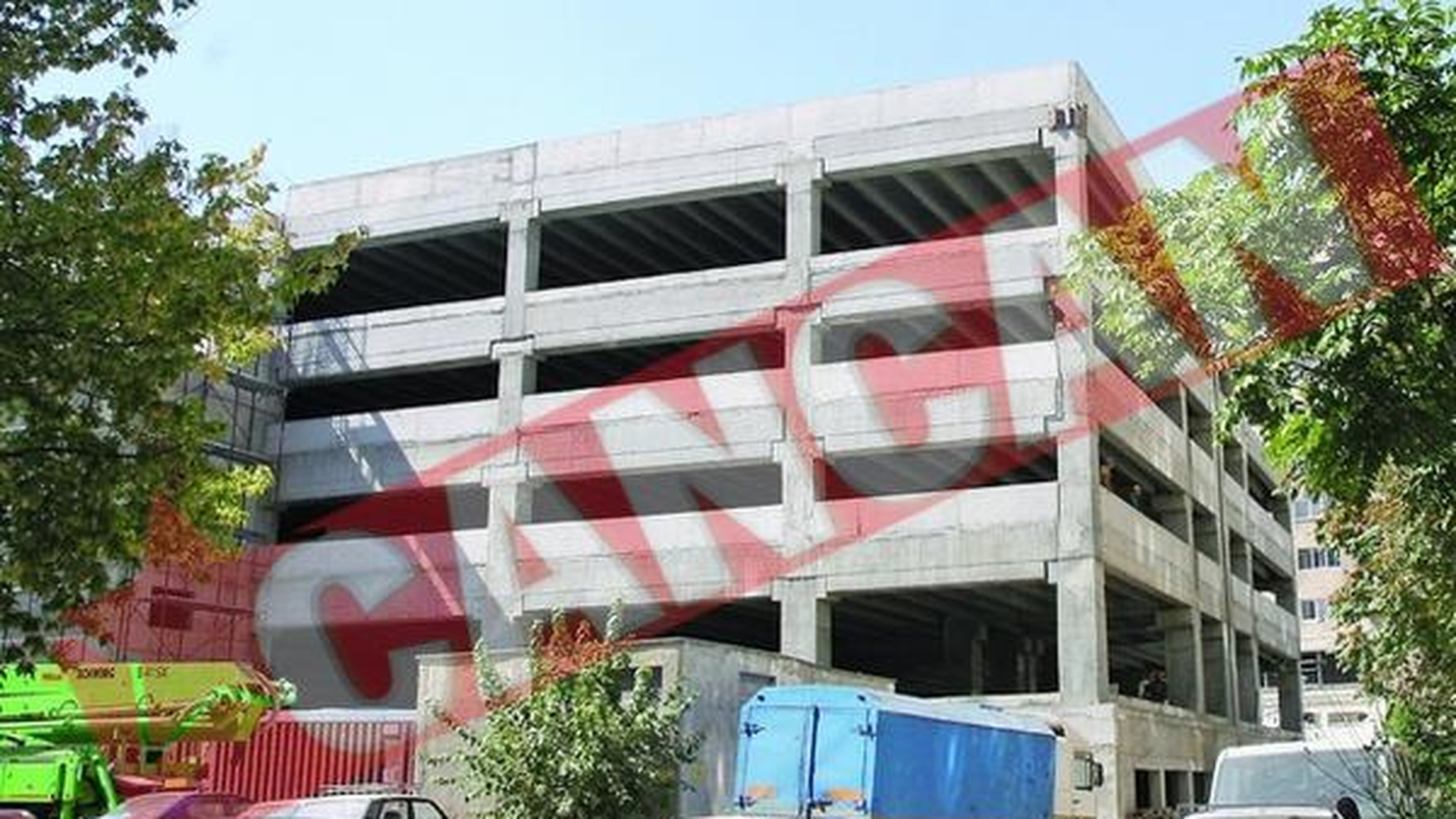 Terorizati de constructia unei parcari, aprobata de Primaria Sectorului 3