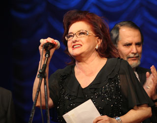 Stela Popescu a fost de două ori căsătorită, dar a iubit doar o dată