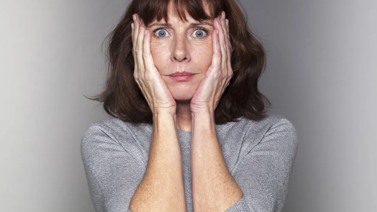 Și-a lăsat copilul în grija părinților, dar a avut un șoc când l-a luat acasă. Ce a pățit o tânără mămică