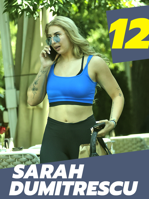 TOP 30 sexy-vedete care și-au scos abdomenul la ”interval”! Antonia, Alexandra Stan și Otniela n-au avut ”milă” de trecători!