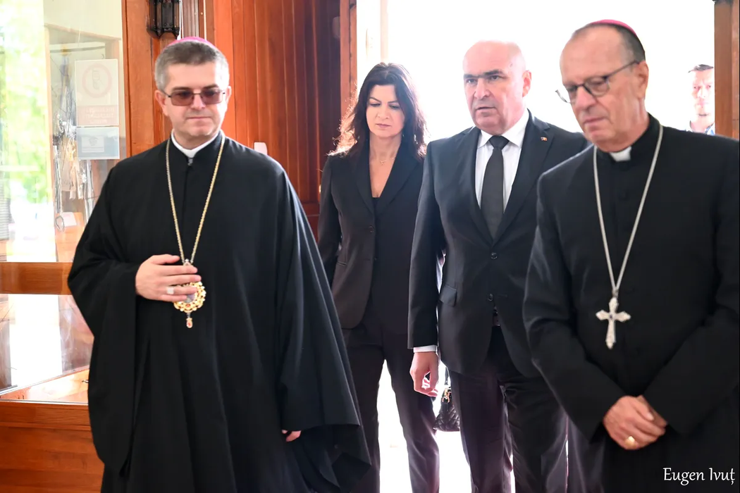 Cu ce se ocupă Ioana, iubita lui Ilie Bolojan? Are o meserie onorabilă