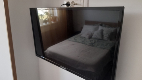 Cât curent consumă, de fapt, televizorul atunci când nu este pornit. Puțini știu asta