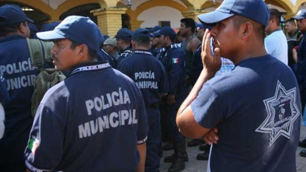 Imposibil, dar adevărat! Două oraşe au rămas fără poliţişti. Toţi oamenii legii au fost arestaţi