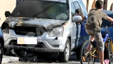 VIDEO Masina lui Mita de la Bere Gratis a fost incendiata! Un barbat a vrut sa se razbune pe el