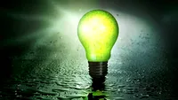 Statul dă undă verde la energia eco. Românii vor primi bani pentru a cumpăra becuri cu led